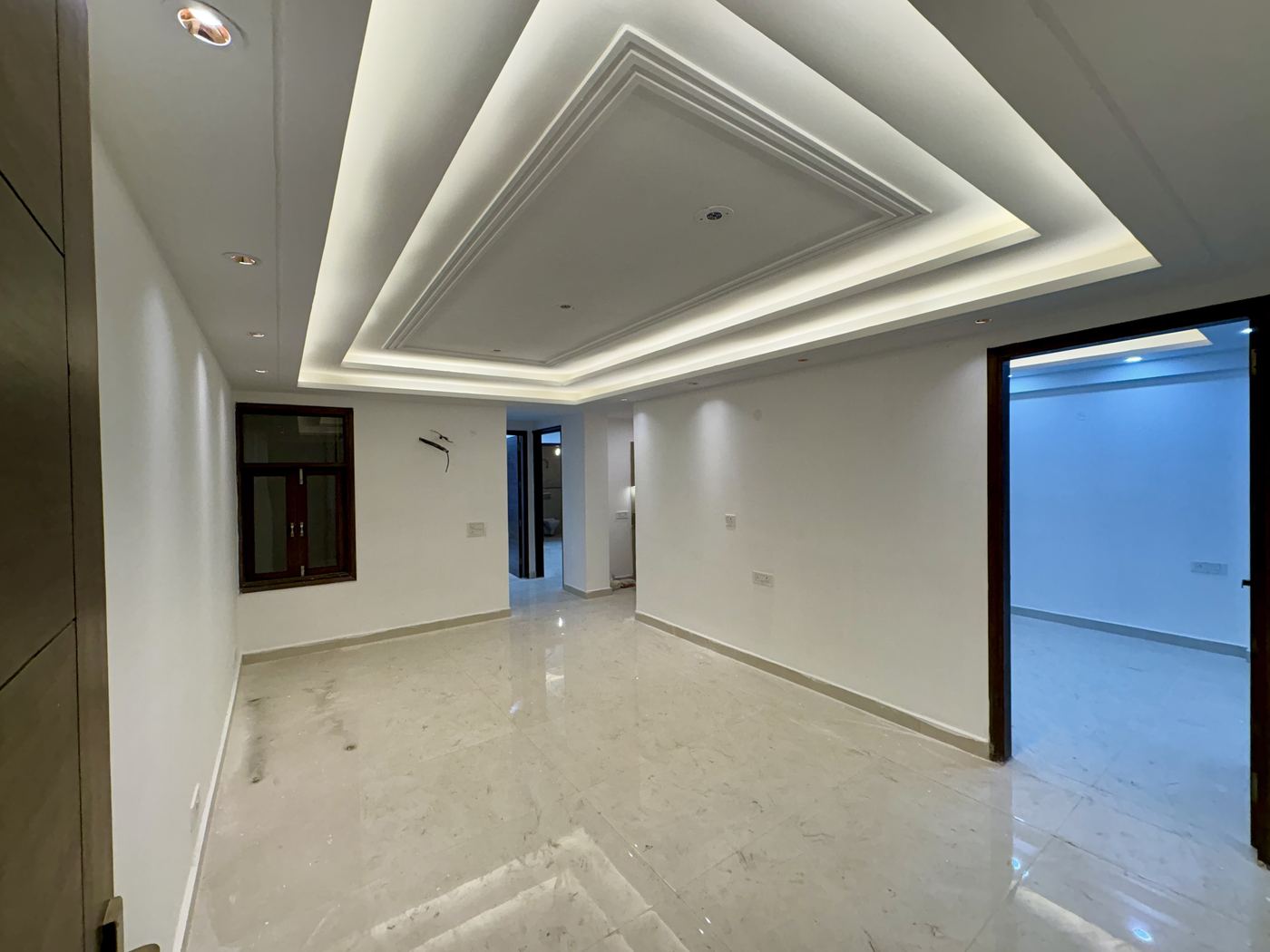 Living area of a finished 3 BHK at The Daffodils